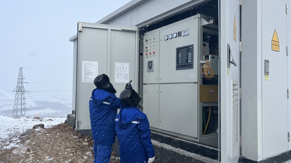 圖四:盤長河風電場冬季巡檢 許東成王文瑞.jpg